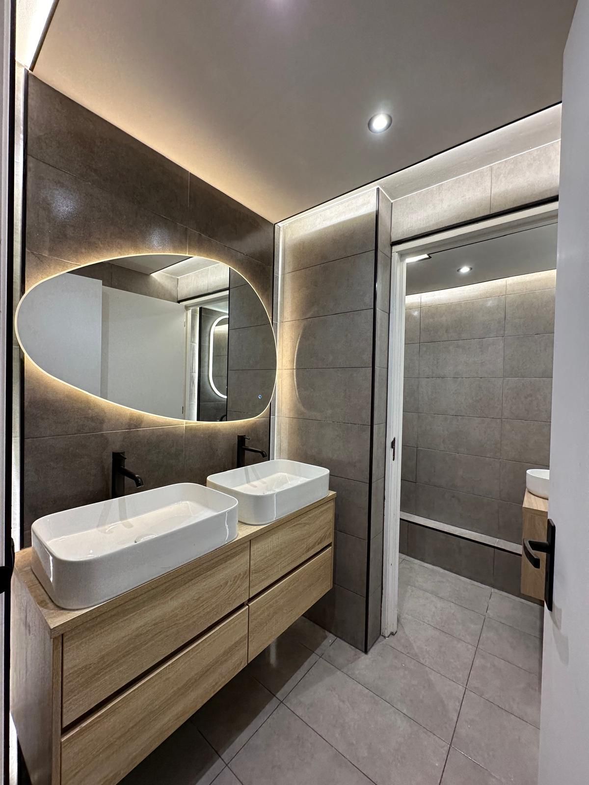 Luxe badkamer renovatie voltooid