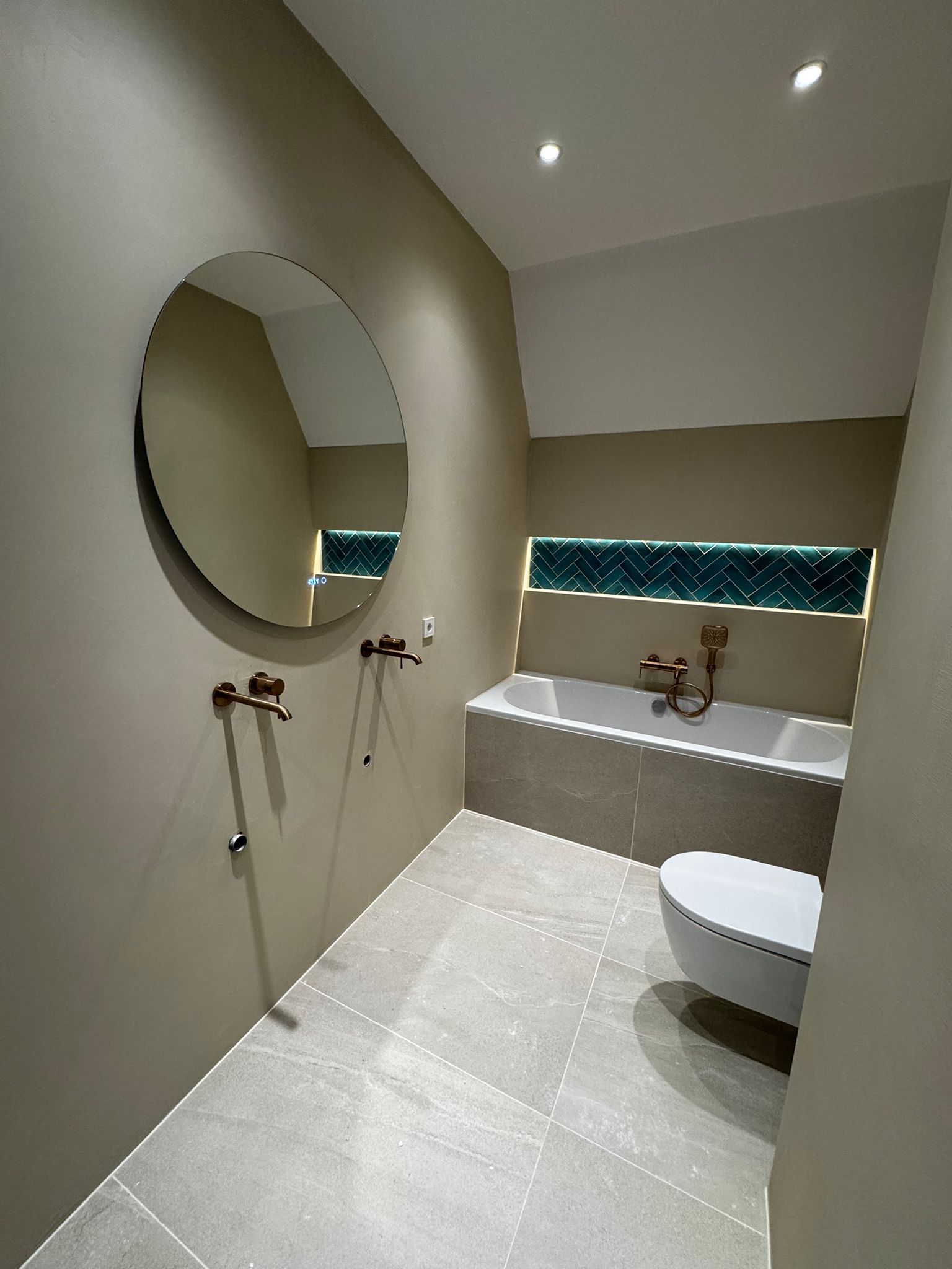 Luxe Badkamer met ligbad